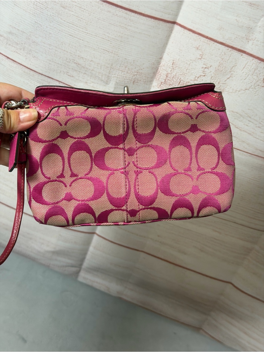 Coach Turlock Hot Pink Jaquard Leather Canvas Wrislet Mini Bag Y2K - Picture 2 of 14